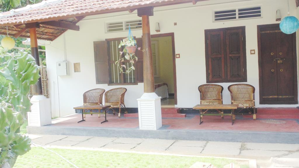 Ambadis Villas Kodungallur Bagian luar foto