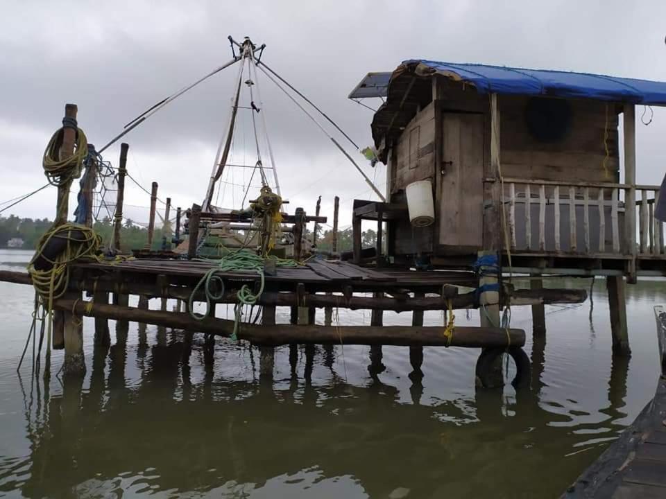 Ambadis Villas Kodungallur Bagian luar foto